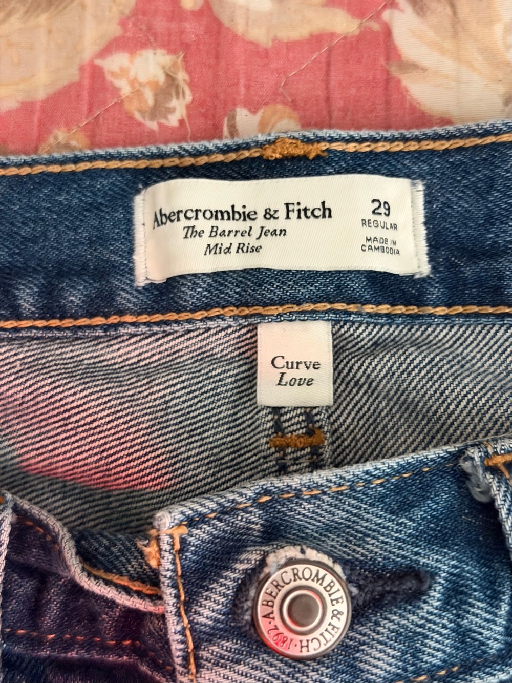 Abercrombie & Fitch Blue Mid Rise Barrel Jeans (Curve Love)